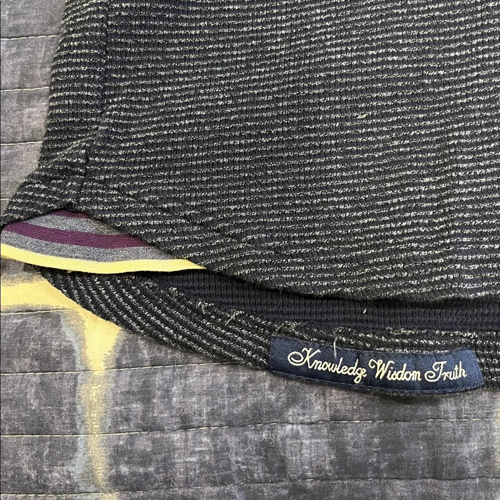 Robert Graham 100% cotton